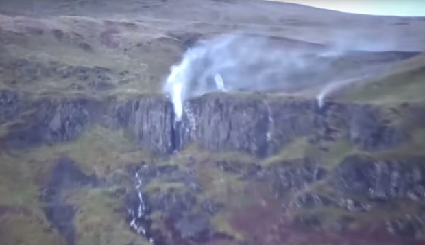 Погледајте како је разорна олуја Кирапроменила правац водопада (ВИДЕО)